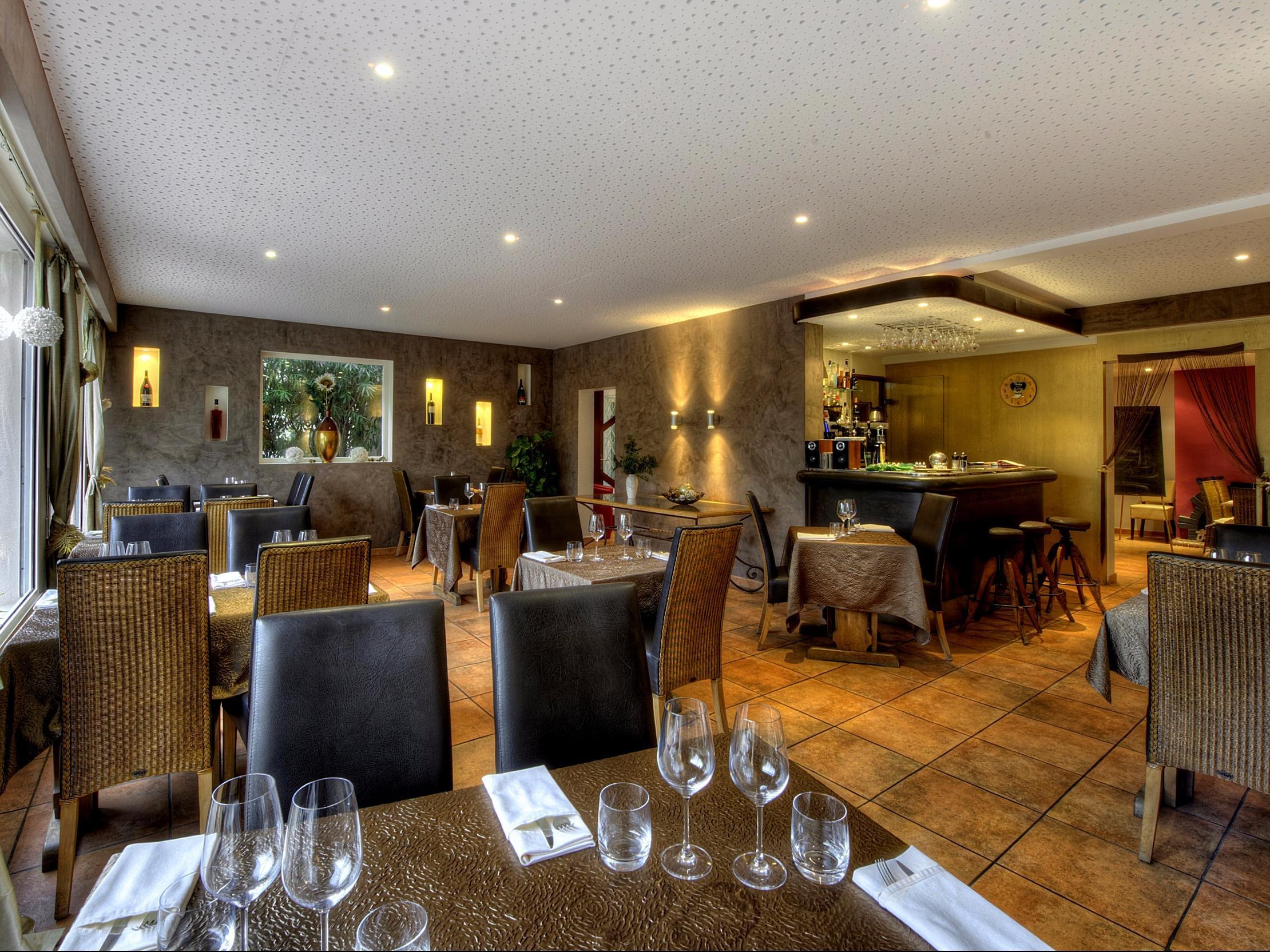 Logis Le Printemps Hotel Restaurant - Montélimar Exteriör bild